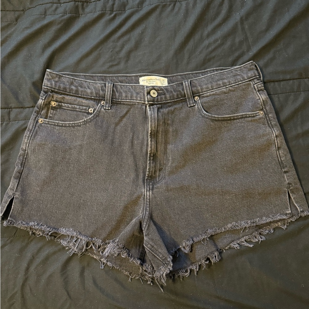 Abercrombie & Fitch Charcoal High Rise Mom Short